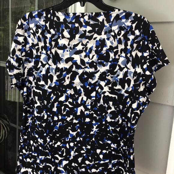 Larry Levine size Large Women top black,blue,white,gray dressy EUC - Picture 12 of 12